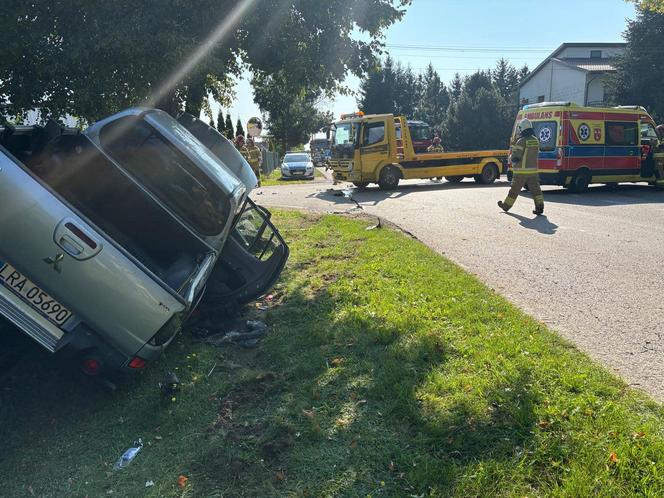 Wypadek w Siedliskach. Zderzenie osobówki i autolawety!