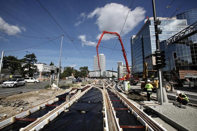 Tramwaje wrócą na Puławską we wrześniu? "Niech ta budowa już się skończy"