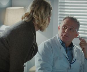 M jak miłość odc. 1854. Judyta Kosowska (Paulina Chruściel), Artur Rogowski (Robert Moskwa)