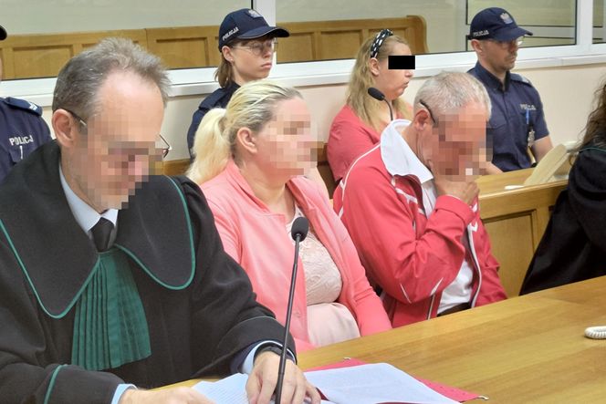 Kamilek z Częstochowy dwa lata temu został zabity w okrutny sposób przez matkę i ojczyma. Oprawcy stanęli dziś przed sądem