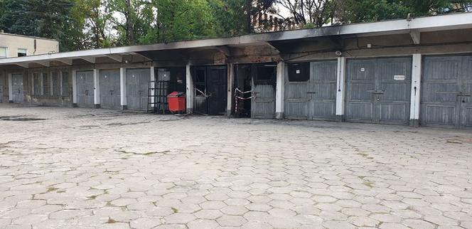 Pożar garażu przy Uniwersyteckim Szpitalu Klinicznym