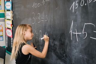 Ile to jest (8+4):2x(6-3)=? Rusz głową i spróbuj obliczyć w mniej niż 10 sekund