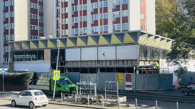 Budynek Biedronki projektu Kwaśniewicza w Katowicach