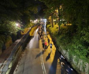 Rekordowa liczba zawodników nocnego biegu po Starym Sączu