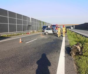 Paraliż na autostradzie A4! Samochód uderzył w bariery w Bielczy. Korek w kierunku Tarnowa!