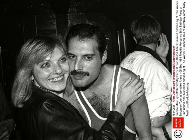 "Daily Mail": biografka Freddiego Mercury’ego ujawniła, że lider zespołu Queen miał córkę