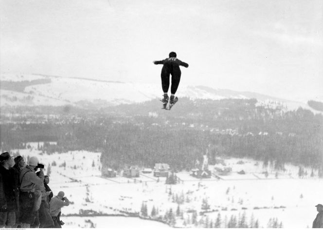 Mija 100 lat od otwarcia Wielkiej Krokwi. Jak powstawał legendarny obiekt? 