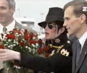 Michael Jackson zmarł 16 lat temu. Gdy odwiedził Polskę, wszyscy wstrzymali oddech. Te zdjęcia zachwycają
