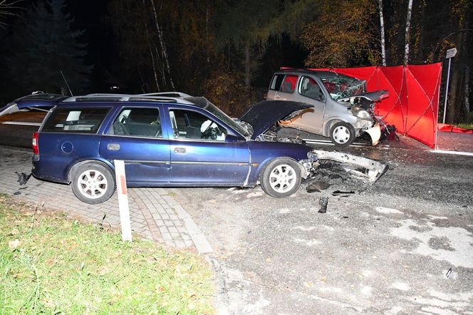 Śmiertelny wypadek w Żółkowie na Podkarpaciu. Dwie osoby trafiły do szpitala