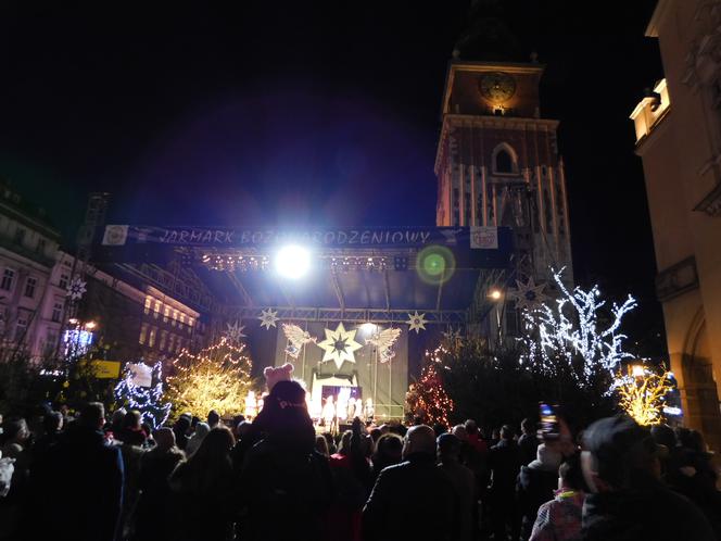 Wspaniały klimat na Jarmarku Bożonarodzeniowym w Krakowie
