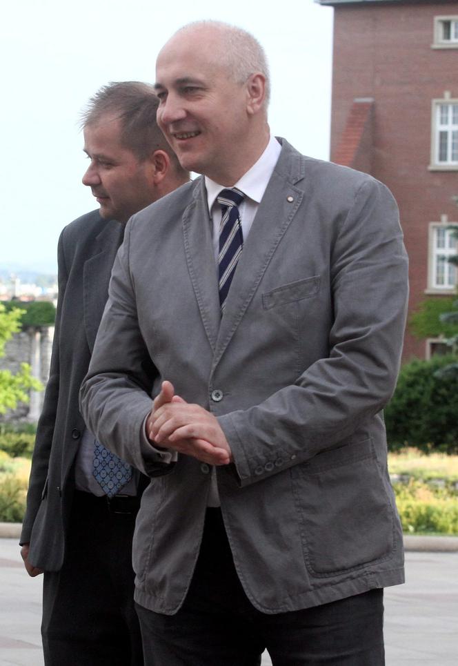 Straciłem kontrolę nad swoim brzuchem