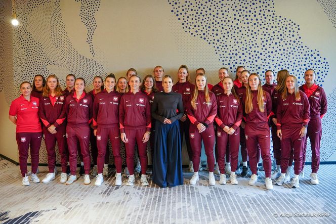 Marta Nawrocka spotkała się z reprezentacją Polski kobiet