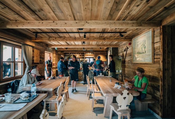 Schronisko PTTK na Hali Kondratowej