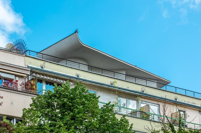 Dom pod żaglem w Warszawie