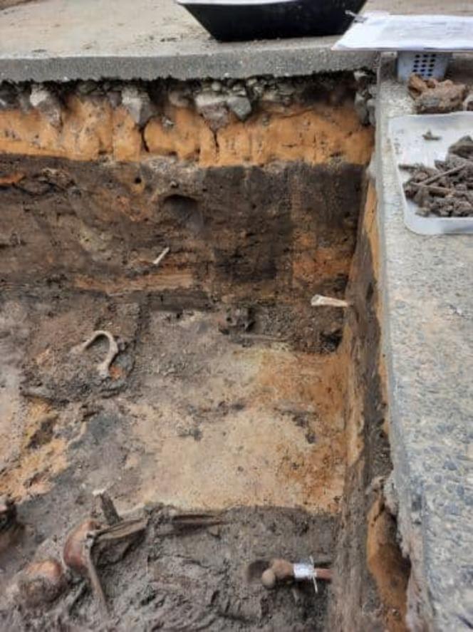 Podczas remontu znaleziono ludzkie szczątki. Należały do przynajmniej 700 osób