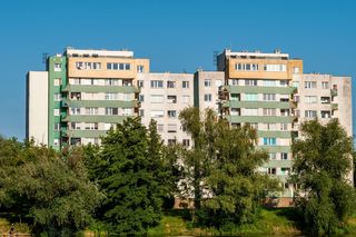 Słyszysz dźwięk toczącej się kulki w nocy? To nie wina sąsiada