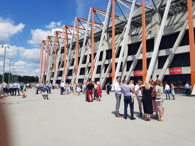 Kongres Świadków Jehowy w Białymstoku. Na stadionie miejskim tysiące uczestników [ZDJĘCIA]