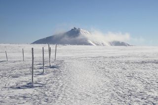 Czy czeka nas limit wejść na Śnieżkę? Dyrektor KPN: „My naprawdę musimy o tym myśleć”