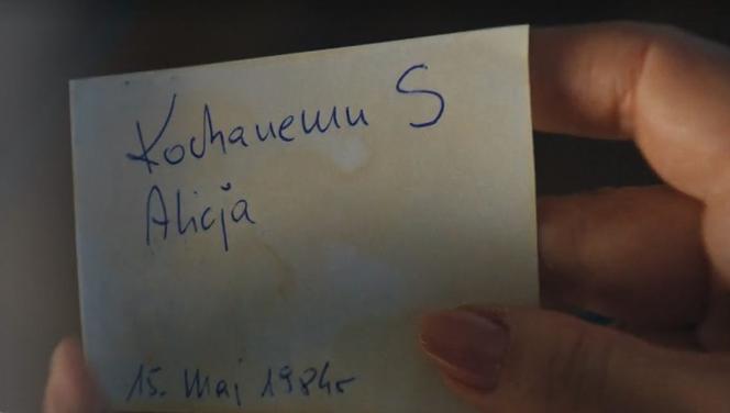 M jak miłość, odcinek 1704:zdjęcie rodziców Jagody (Katarzyna Kołeczek)