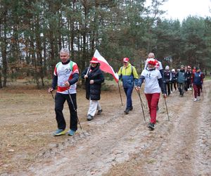 Poszli dla Niepodległej. W Krasnobrodzie odbył się IV. Rajd Nordic Walking