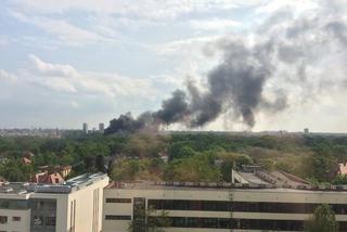Dym nad Poznaniem: Hala przy ul. św. Wawrzyńca w ogniu