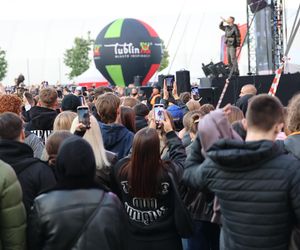 Tłum studentów bawił się pierwszego dnia Juwenaliów Politechniki Lubelskiej 2025