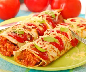 Naleśniki po bolońsku - znakomite naleśniki obiadowe z sosem bolognese