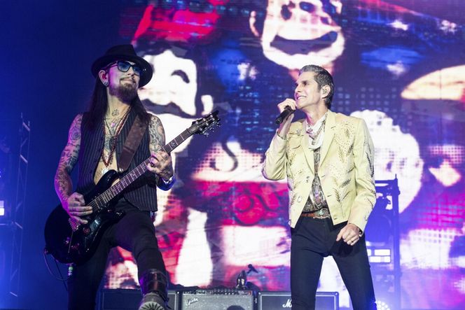 Gwiazdorzy rocka pobili się na scenie! Pozywają się nawzajem