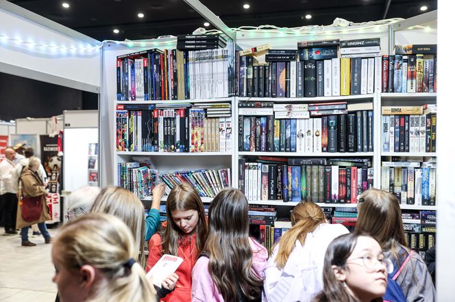 Targi Książki w Katowicach to okazja do zdobycia autografów pisarzy