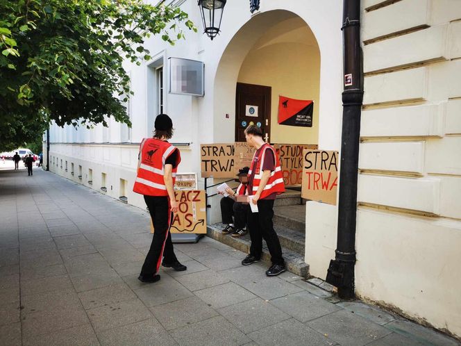 Bunt studentów na UW. Okupują siedzibę samorządu na Krakowskim Przedmieściu