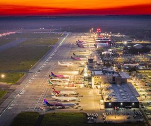 Międzynarodowy Port Lotniczy Katowice w Pyrzowicach ma drogę startową o długości 3200 m