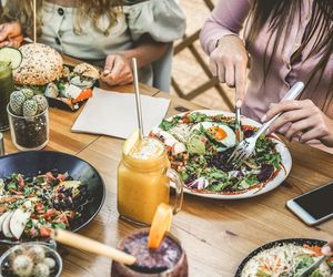 Czy jesteś uzależniony od jedzenia? Rozwiąż test i sprawdź