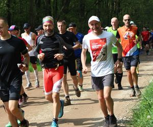 Łukasz Wróbel, policjant ultramaratończyk z Leszna pobił rekord świata w biegu Backyard Ultra! 