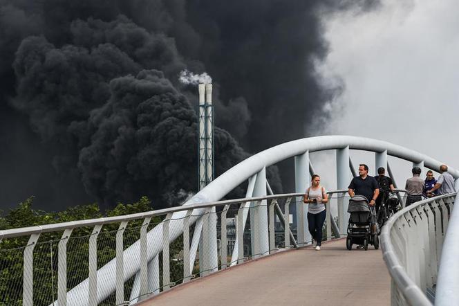 Niemcy: wybuch i pożar w zakładach w Leverkusen. 1 osoba nie żyje, a 16 jest rannych [WIDEO]