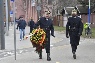 Córkę Lityńskiego pochwali na żydowskim cmentarzu. Grób w kwiatach i kamykach [ZDJĘCIA]