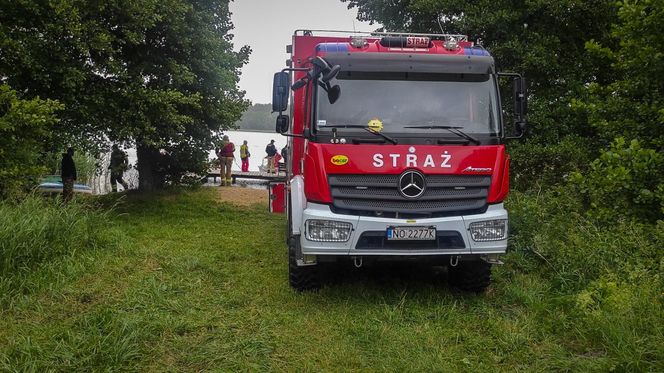 Zaginięcie na Jeziorze Małszewskim. Trwają poszukiwania trzech nastolatków