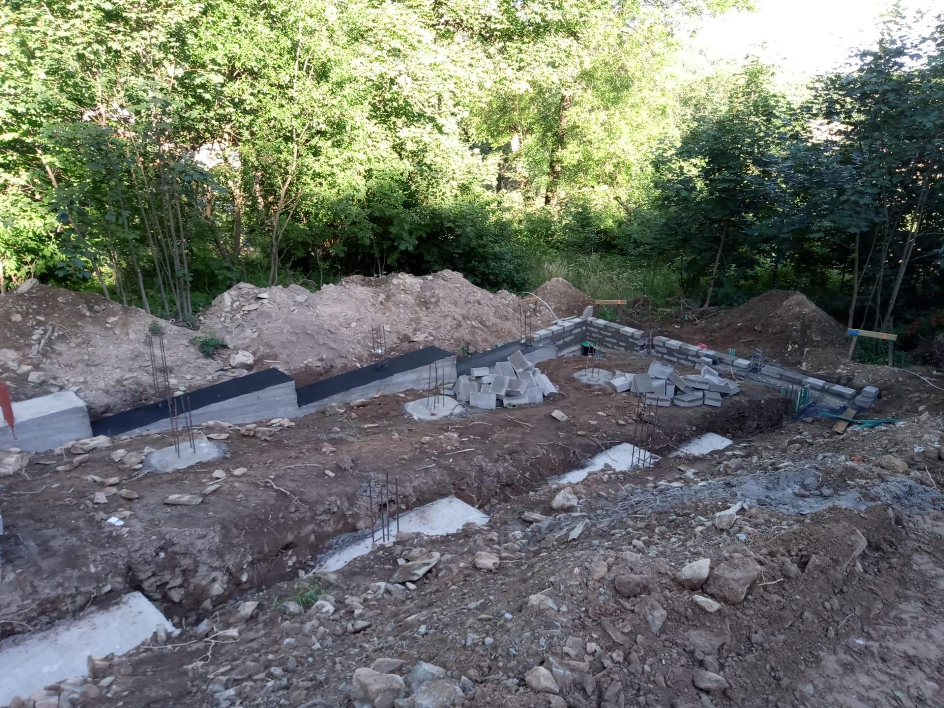 Budowa domu okapowego