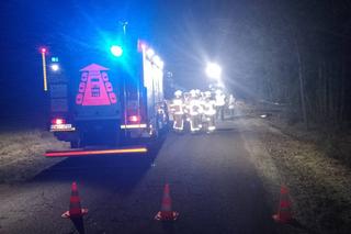 Śmiertelny wypadek w gminie Osjaków (20.11). Zginął 22-letni kierowca
