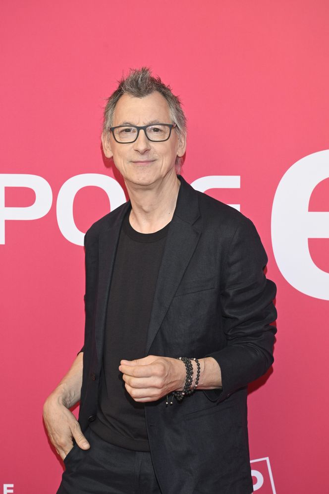 Konferencja prasowa 62. edycji Krajowego Festiwalu Polskiej Piosenki w Opolu. Tłum gwiazd na czerwonym dywanie