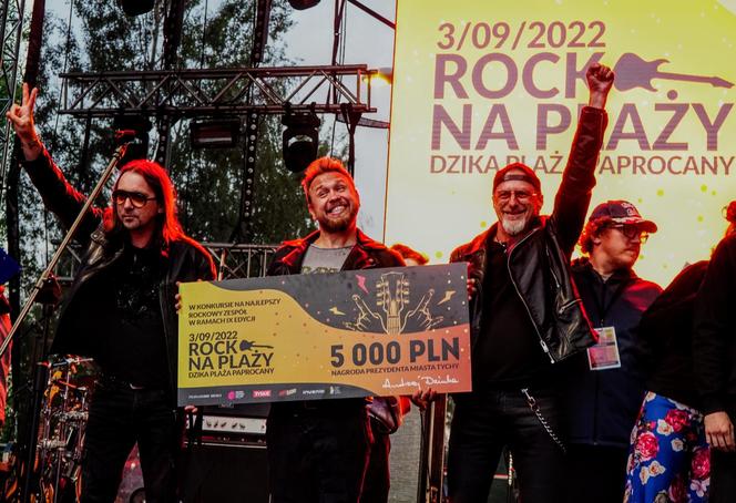 Zdjęcia z poprzedniej edycji imprezy "Rock na Plaży" 2022