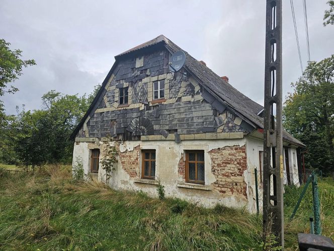 "Dostrzec, zrozumieć, ocalić – Domy przysłupowe". Projekt inwentaryzacji domów przysłupowych zainicjowany przez Małgorzatę Maszkiewicz (Dolina Domów Przysłupowych) - powstała bogata dokumentacja oraz zdjęcia