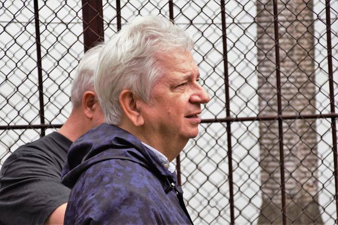 "Mały Zgon". Ekipa filmowa z Juliuszem Machulskim w byłym areszcie w Bartoszycach