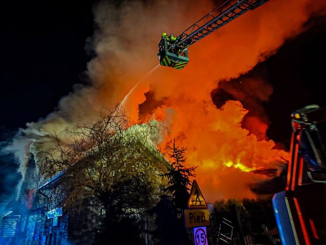 Z płonącego budynku dyskoteki w Wildze udało się ewakuować ok. 200 osób