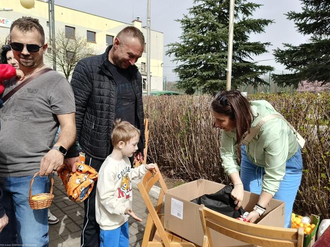 Piekary Śląskie. Świąteczne zbieranie jajek wielkanocnych