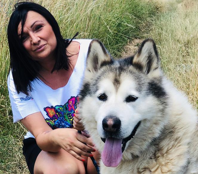 Wielichowska wyczesała psa na maksa