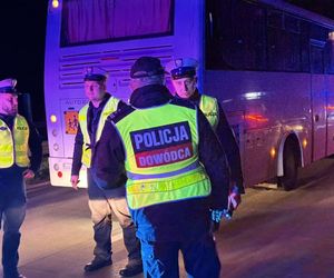 Wypadek autokaru wojskowego na autostradzie A4. Wielka akcja służb ratunkowych [ZDJĘCIA]