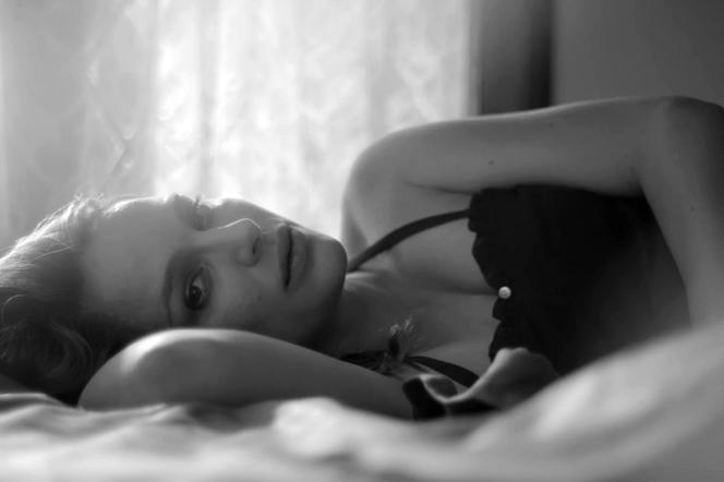 Natalie Portman w ciąży w teledysku Jamesa Blake'a [VIDEO]
