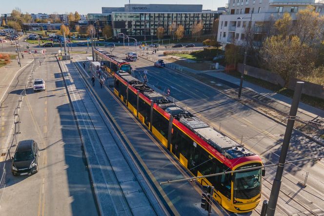 Pół miliona pasażerów w tydzień. Nowa trasa tramwajowa w Warszawie bije rekordy popularności