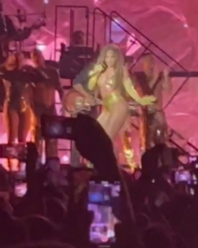 Jennifer Lopez nie nosi bielizny?! Tym razem na szczęście miała…