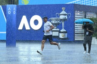 Deszcz torpeduje pierwszy dzień Australian Open. Maja Chwalińska nie wyszła na kort